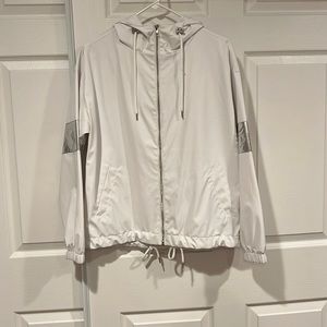 white FOREVER 21 zip up sweater, size small